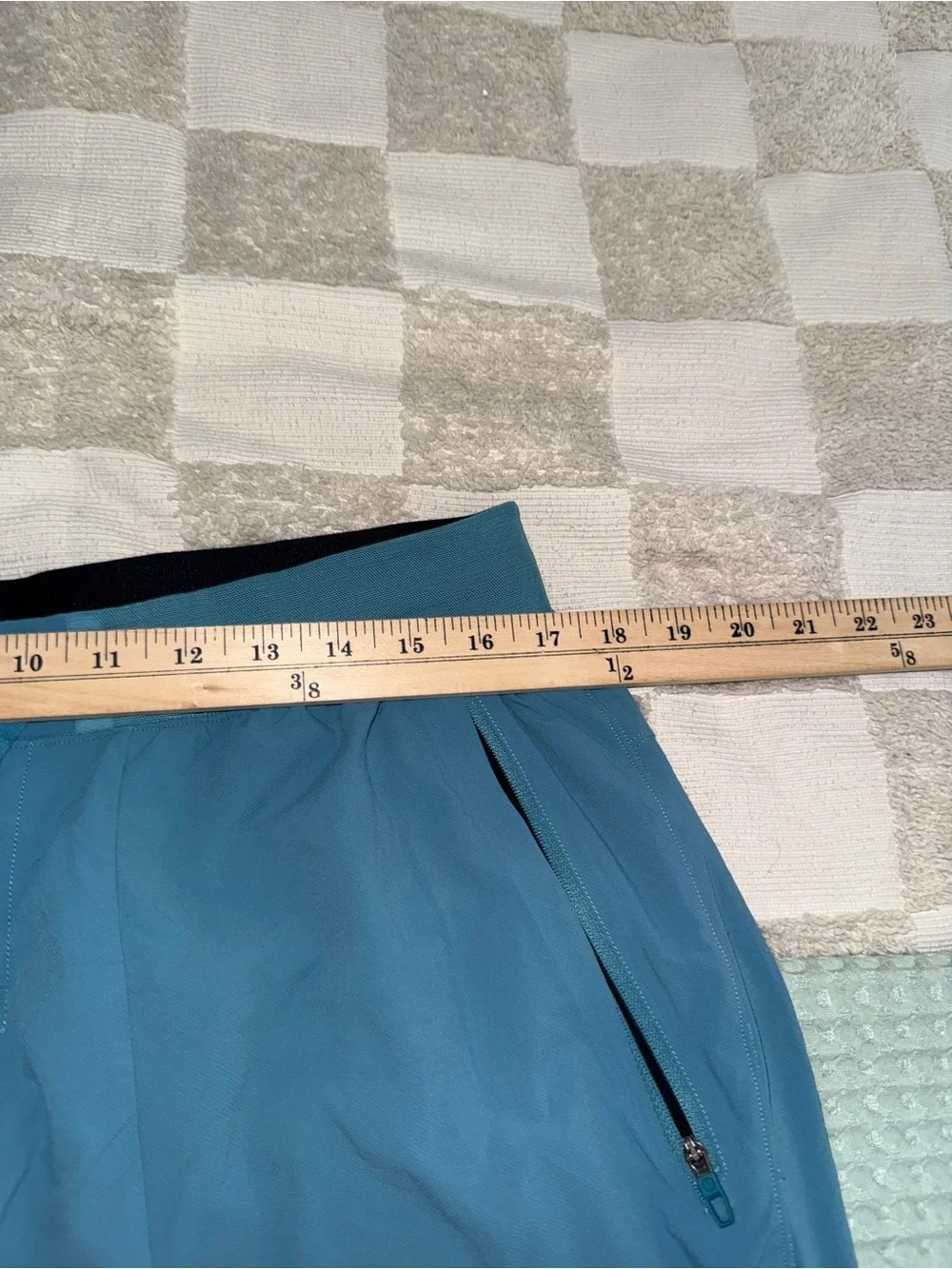 NWOT Lululemon License to Train Linerless Short 7